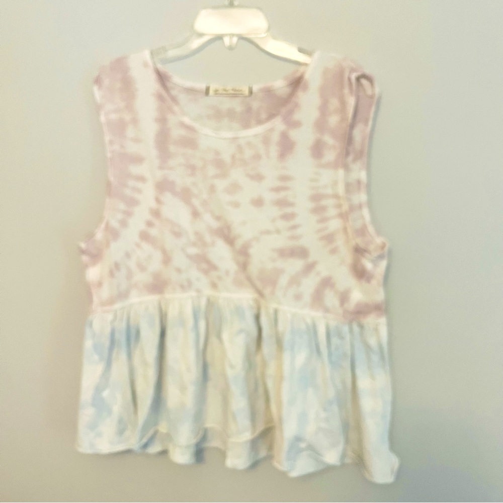 We The FREE SLEEVELESS TIE DYE TOP PEPLEM Hem